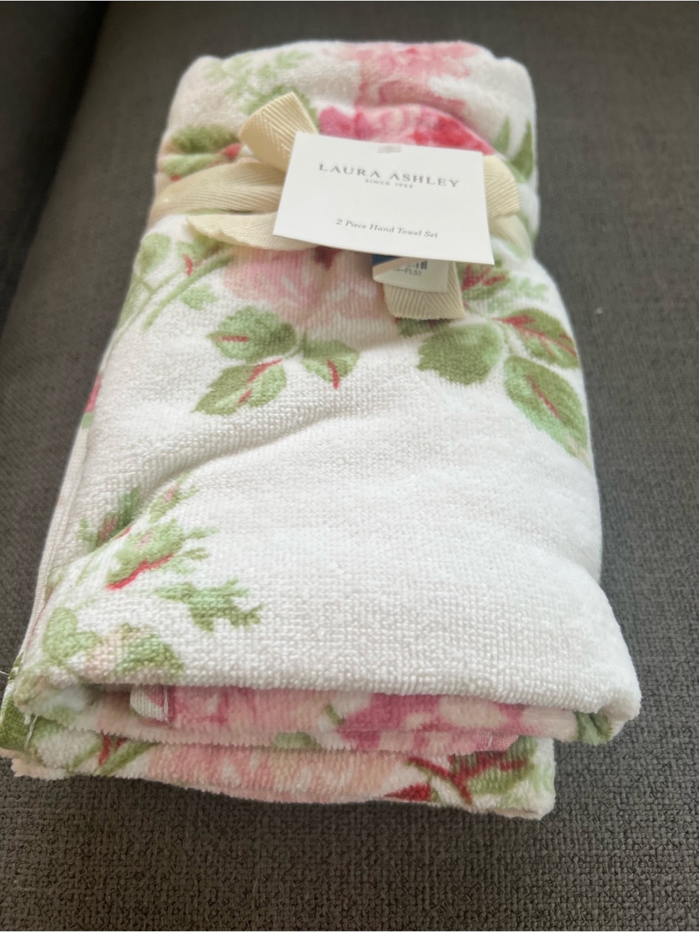 2 pc LAURA ASHLEY pink Floral roses hand Towel Set  Lisalee